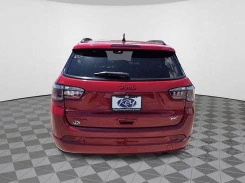 Used 2022 Jeep Compass Limited AWD/4WD image 10