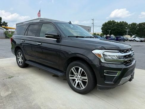 Used 2024 Ford Expedition Limited AWD/4WD image 4