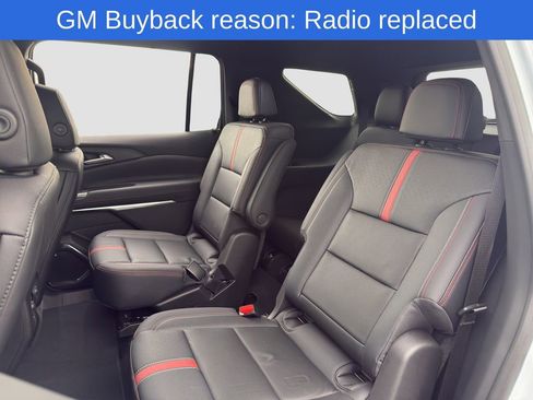 Used 2026 Chevrolet Traverse RS FWD image 13