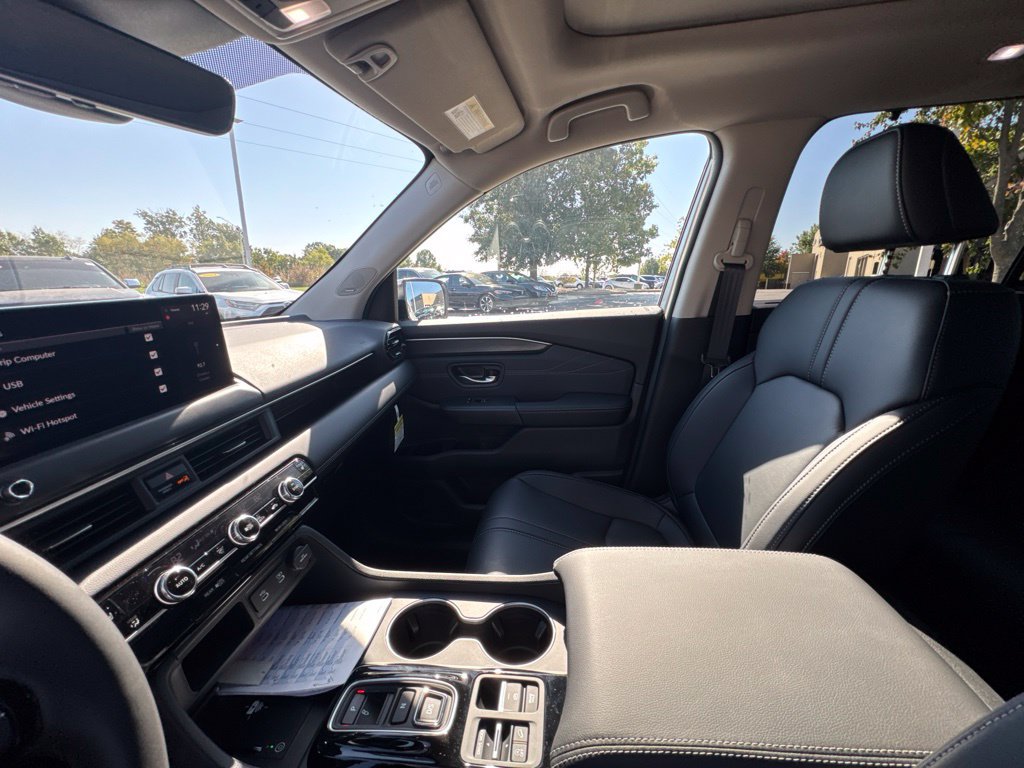 New 2026 Honda Pilot Touring image 16