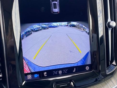 Used 2023 Volvo XC60 B5 Plus w/ Climate Package image 22