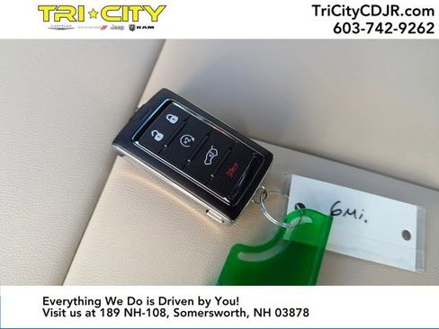 New 2025 Jeep Grand Cherokee Limited image 24