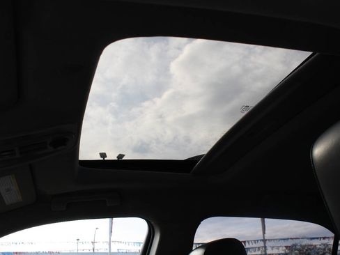 Used 2016 Chevrolet Equinox LTZ w/ Enhanced Convenience Package image 14