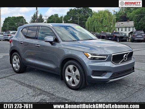 Used 2019 Volvo XC40 T5 Momentum AWD/4WD image 1