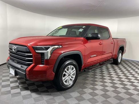 Used 2023 Toyota Tundra SR5 w/ SR5 Premium Package AWD/4WD image 4