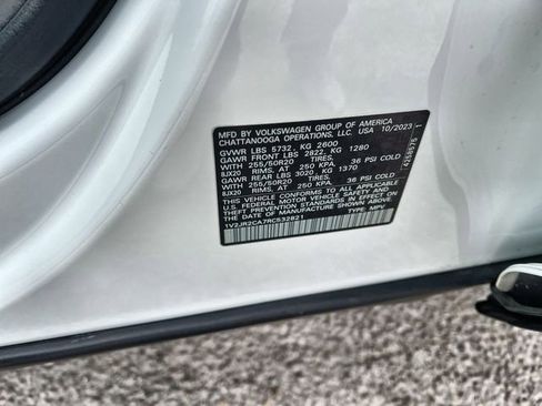 Used 2024 Volkswagen Atlas SE image 33
