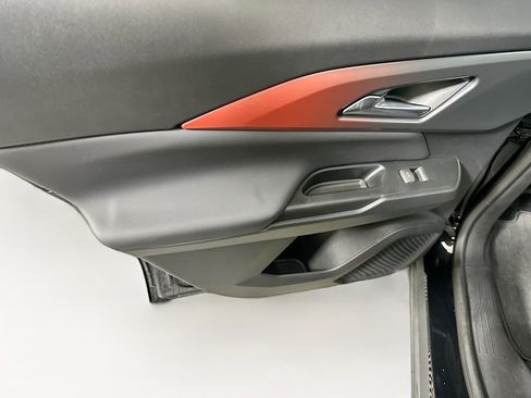 Used 2024 Chevrolet Equinox EV RS FWD image 25