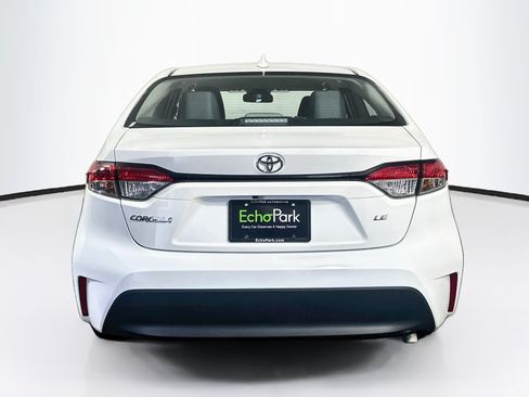 Used 2025 Toyota Corolla LE FWD image 7