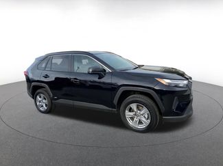 Used 2025 Toyota RAV4 LE video 2
