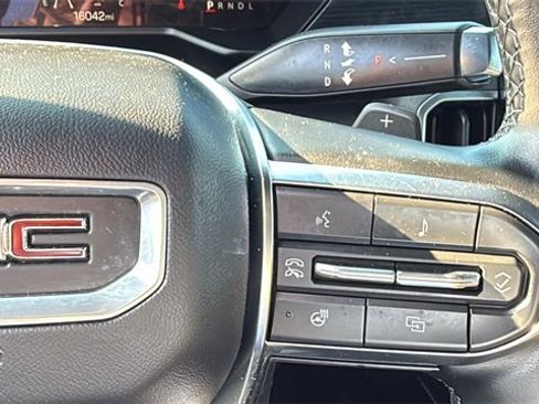 Certified 2025 GMC Acadia Elevation image 17