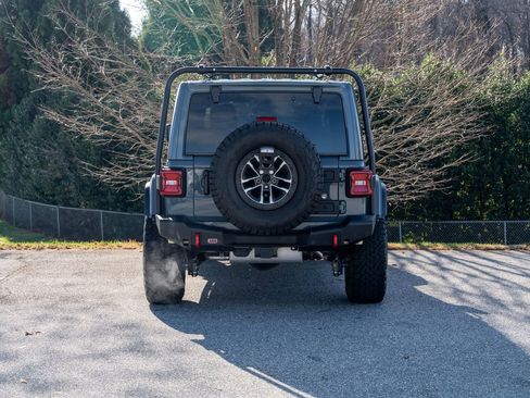 Used 2024 Jeep Wrangler Rubicon 392 image 6