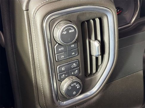 Used 2022 Chevrolet Silverado 1500 LT Trail Boss w/ Bed Protection Package image 10