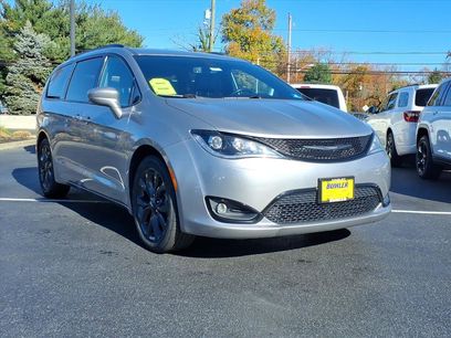 Certified 2020 Chrysler Pacifica Touring-L w/ S Appearance Package