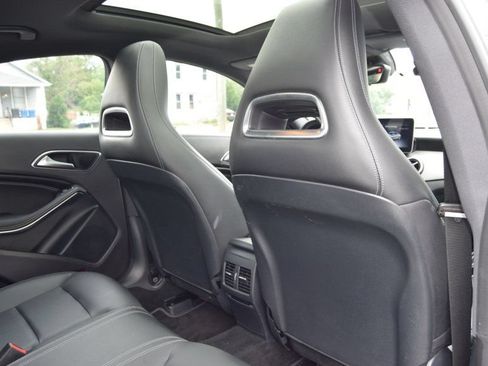 Used 2019 Mercedes-Benz CLA 250 4MATIC image 35
