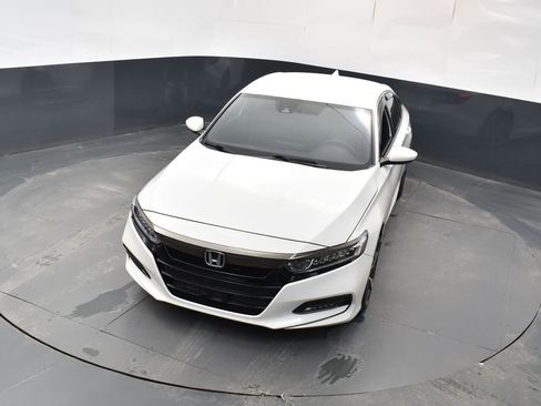 Used 2018 Honda Accord Sport image 34