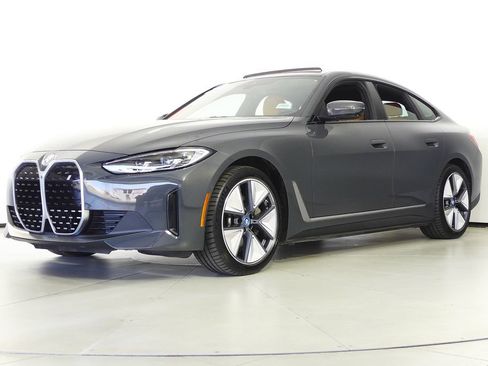 Used 2023 BMW i4 eDrive35 w/ Premium Package RWD image 2