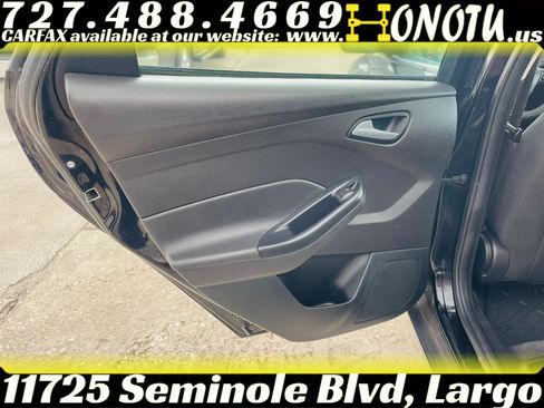 Used 2018 Ford Focus SE FWD image 14