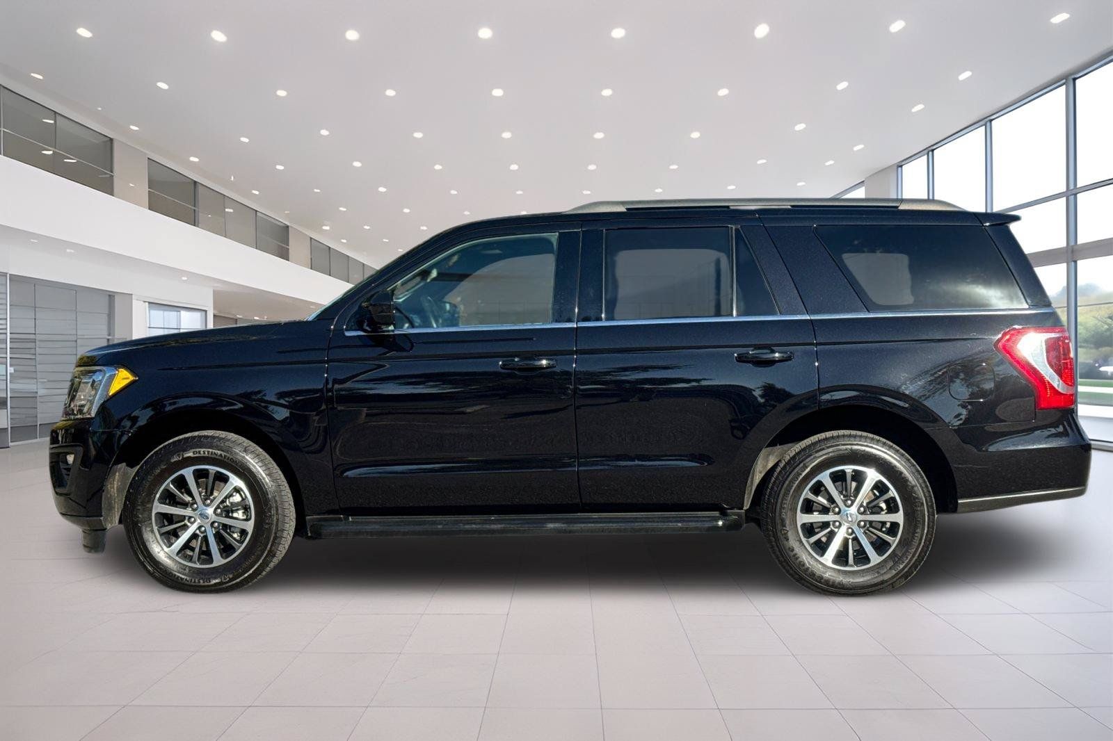 Used 2021 Ford Expedition XLT AWD/4WD image 7