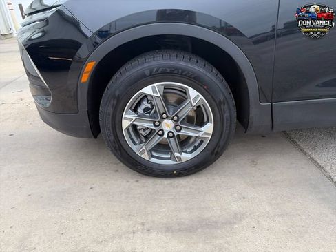 Used 2025 Chevrolet Blazer LT AWD/4WD image 26
