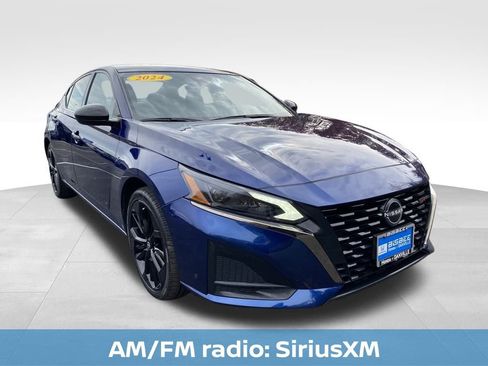 Used 2024 Nissan Altima 2.5 SR image 17