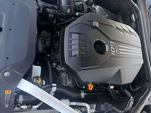 Used 2018 Kia Stinger RWD image 11