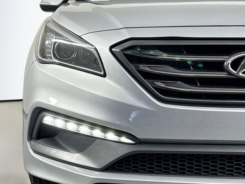 Used 2016 Hyundai Sonata Sport w/ Option Group 02 image 14