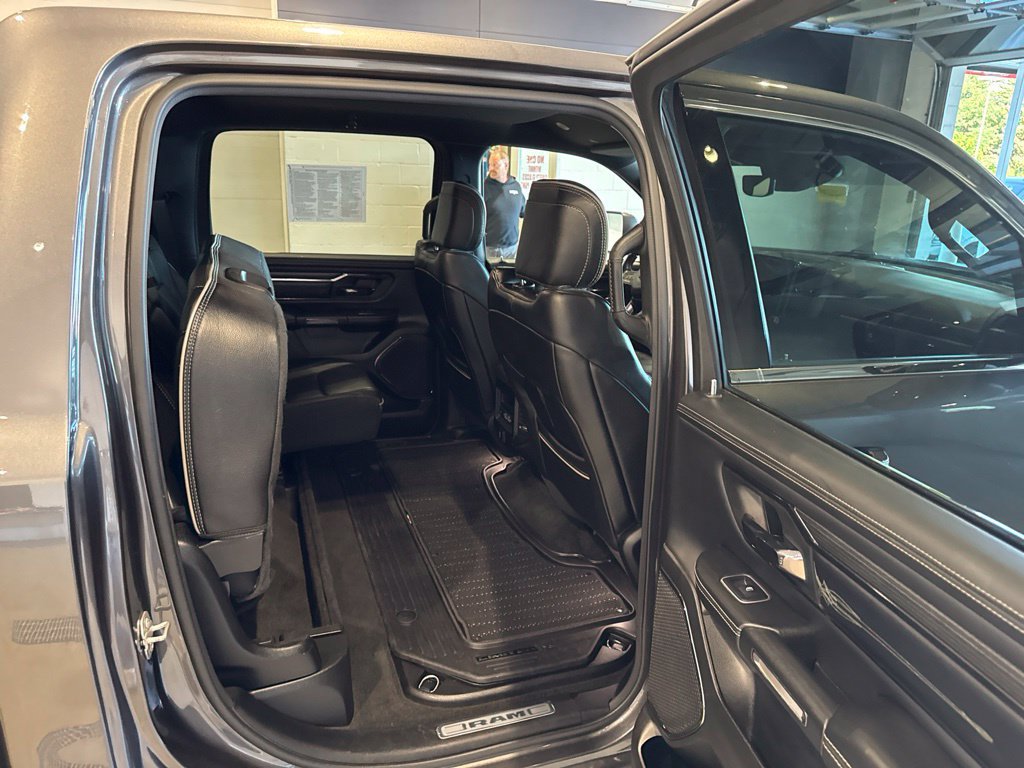 Used 2022 RAM 1500 Limited AWD/4WD image 16