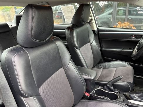 Used 2014 Toyota Corolla S image 24