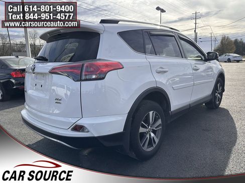 Used 2018 Toyota RAV4 XLE w/ Plus Extra Value Package image 7