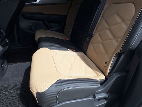 New 2026 Volkswagen Atlas Cross Sport SE image 23