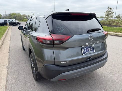 Used 2022 Nissan Rogue S FWD image 4