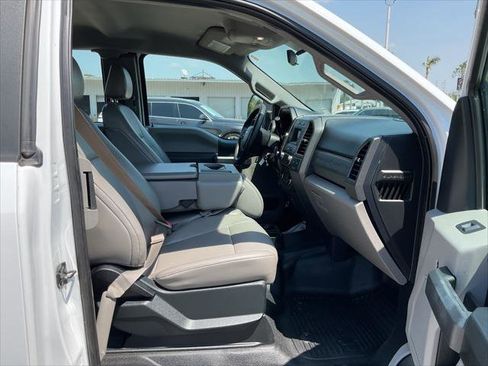 Used 2017 Ford F250 XL w/ Power Equipment Group image 23