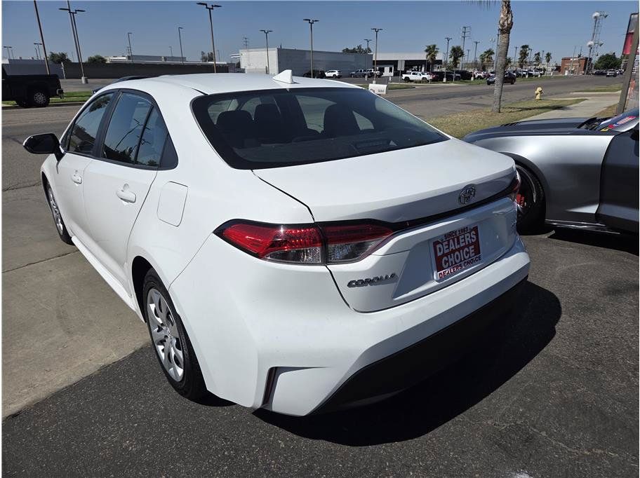 Used 2023 Toyota Corolla LE FWD image 7