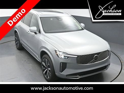 New 2025 Volvo XC90 B5 Core w/ Protection Package image 39