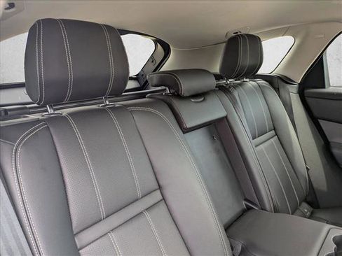 Used 2019 Land Rover Range Rover Velar S AWD/4WD image 21