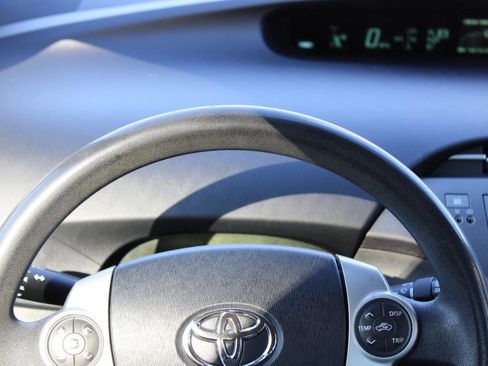 Used 2012 Toyota Prius Two image 8