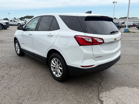 Used 2020 Chevrolet Equinox LS AWD/4WD image 3