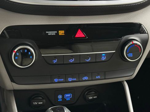 Used 2019 Hyundai Tucson SE image 18