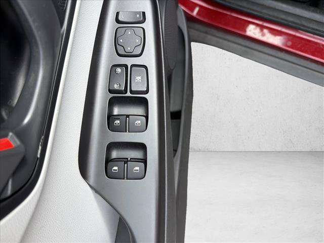Used 2023 Hyundai Kona SEL FWD image 10