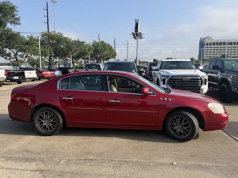 Used 2010 Buick Lucerne CXL FWD image 4