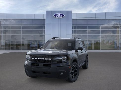 New 2025 Ford Bronco Sport Outer Banks w/ Outer Banks Tech Package+ AWD/4WD image 2
