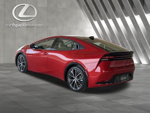 Used 2023 Toyota Prius Limited w/ Limited Premium Package FWD image 2