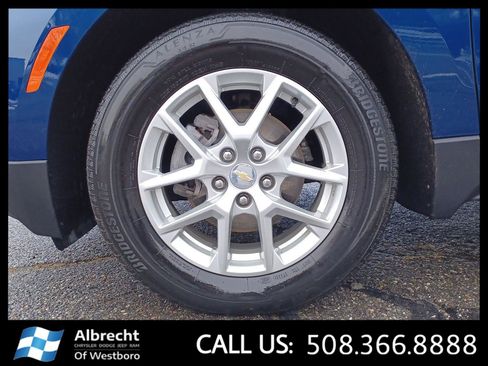 Used 2023 Chevrolet Equinox LT image 24