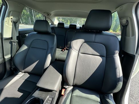 Used 2024 Honda Civic Touring image 8