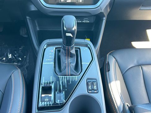 New 2026 Subaru Crosstrek 2.5i Limited w/ Crosstrek Mirror Package image 18
