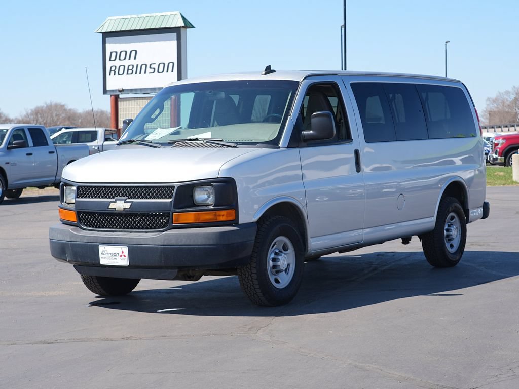 Used 2016 Chevrolet Express 2500 LS RWD image 7