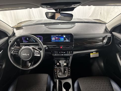 Certified 2025 Kia Seltos S image 12