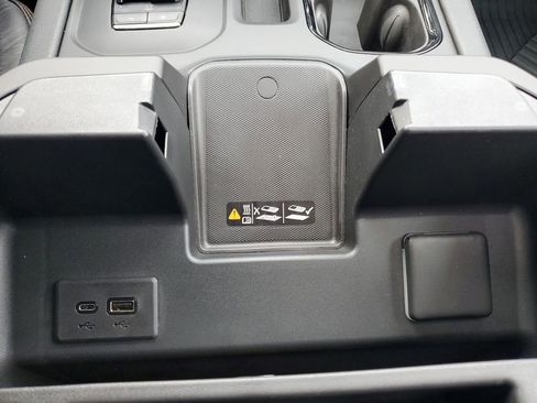 Certified 2023 GMC Sierra 1500 AT4 w/ AT4 Premium Package image 37