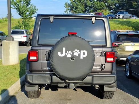 Used 2026 Jeep Wrangler Unlimited Sport AWD/4WD image 7