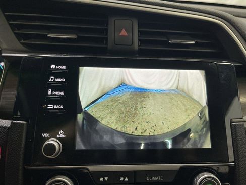 Used 2019 Honda Civic EX image 17